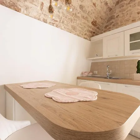 La Finestra Sui Giardini Bed & Breakfast 4*